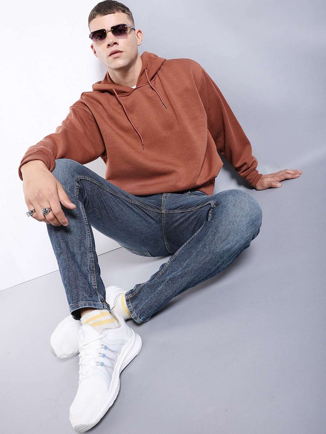Men's Navy Slim Fit Solid Street Wear Jeans - Image 5