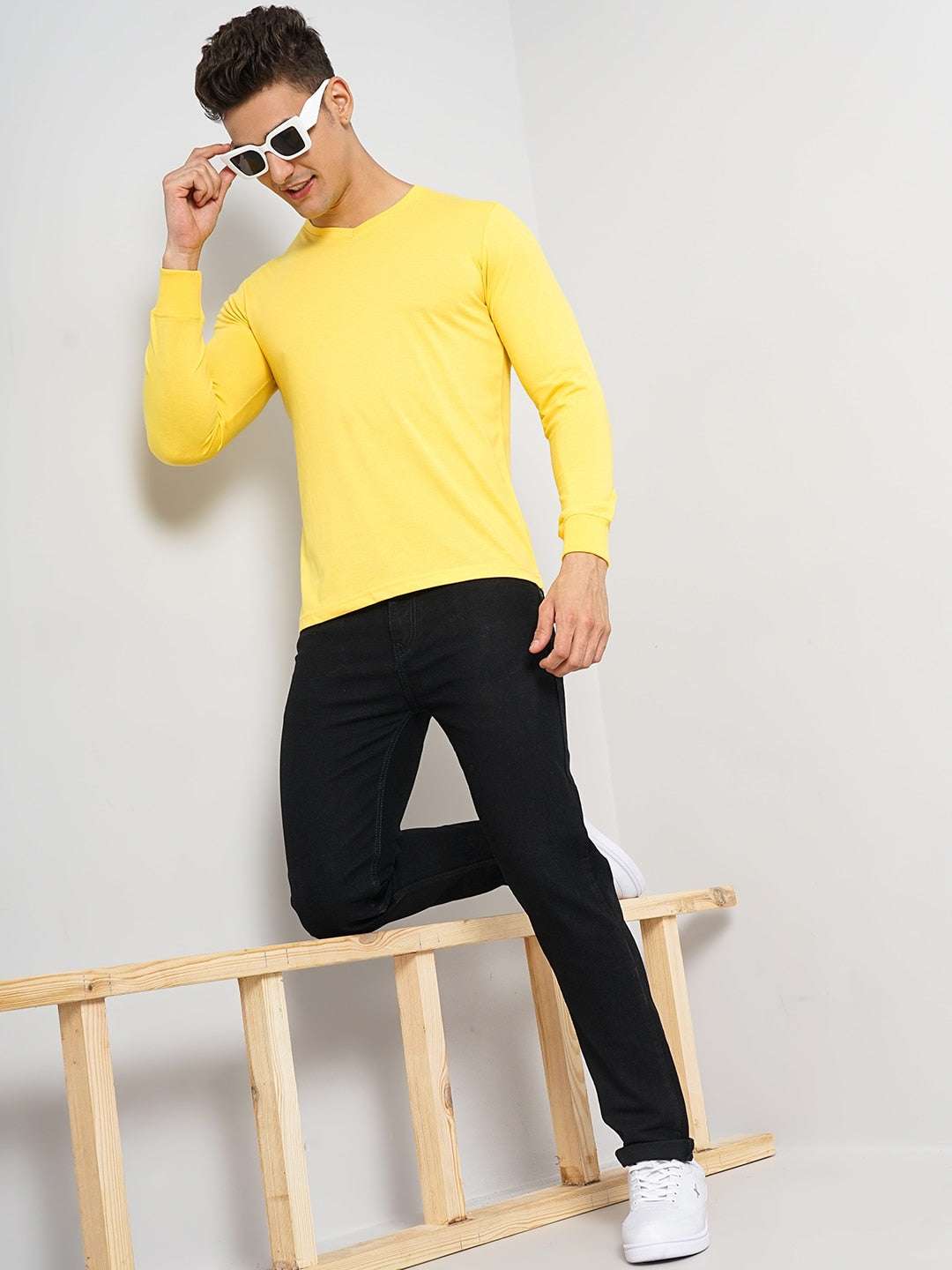 Men's Black Slim Fit Solid Mid-Rise Stretchable Jeans - Image 5