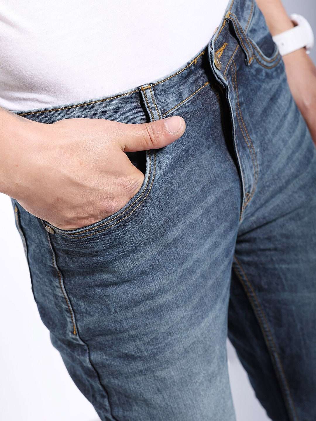 Men's Navy Slim Fit Solid Mid-Rise Stretchable Jeans - Image 4