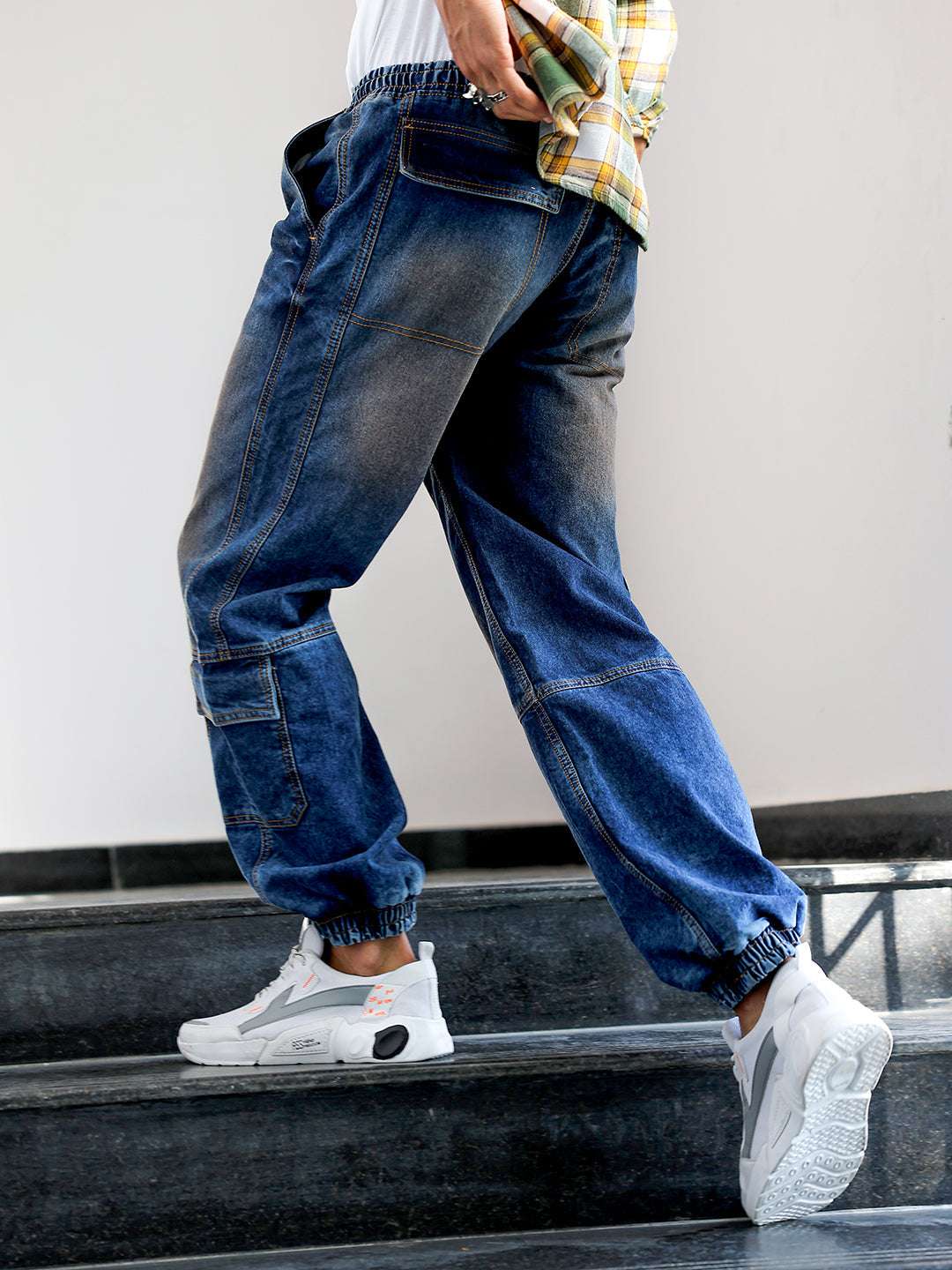 Men's Midnight Blue Loose Fit Solid Street Wear Jeans - Image 3
