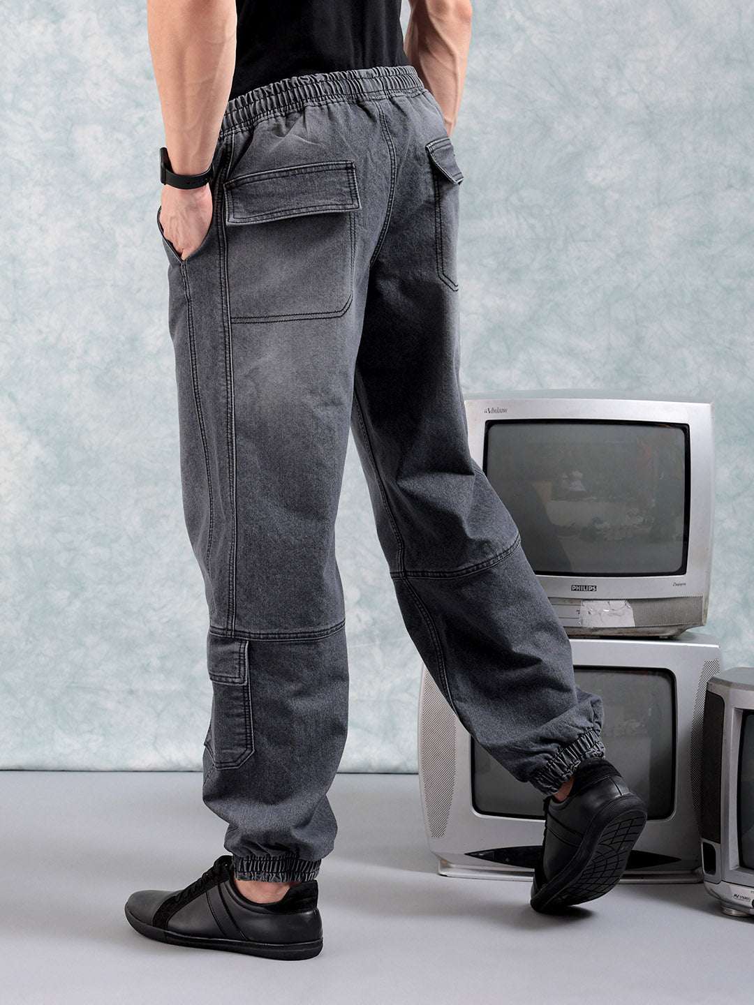 Men's Grey Loose Fit Solid Street Wear Jeans - Image 3