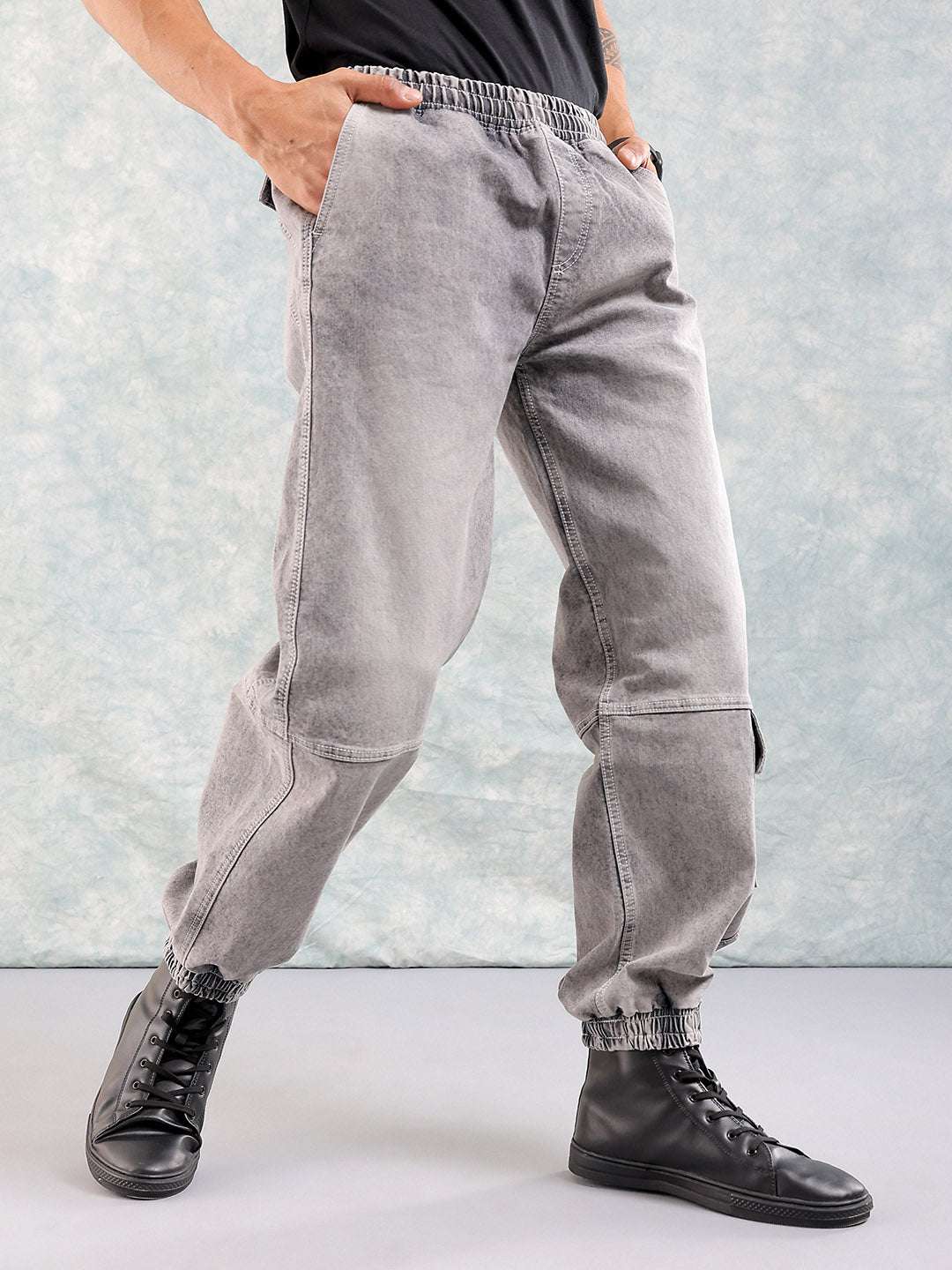 Men's Grey Loose Fit Solid Street Wear Jeans - Image 4