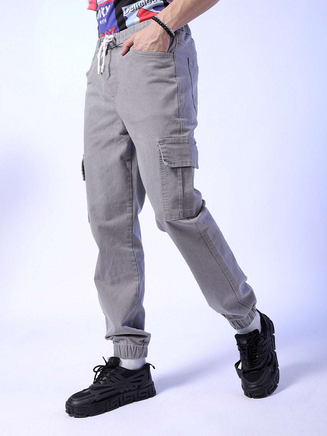 Men's Grey Regular Fit Solid Mid-Rise Stretchable Denim Cargo Joggers - Image 3