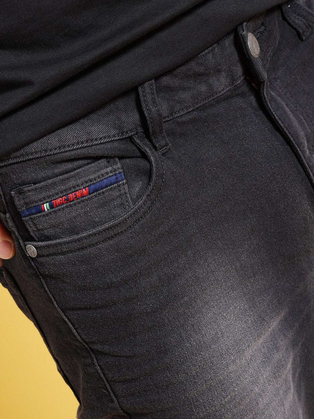 Men's Black Bootcut Fit Solid Mid-Rise Stretchable Jeans - Image 6