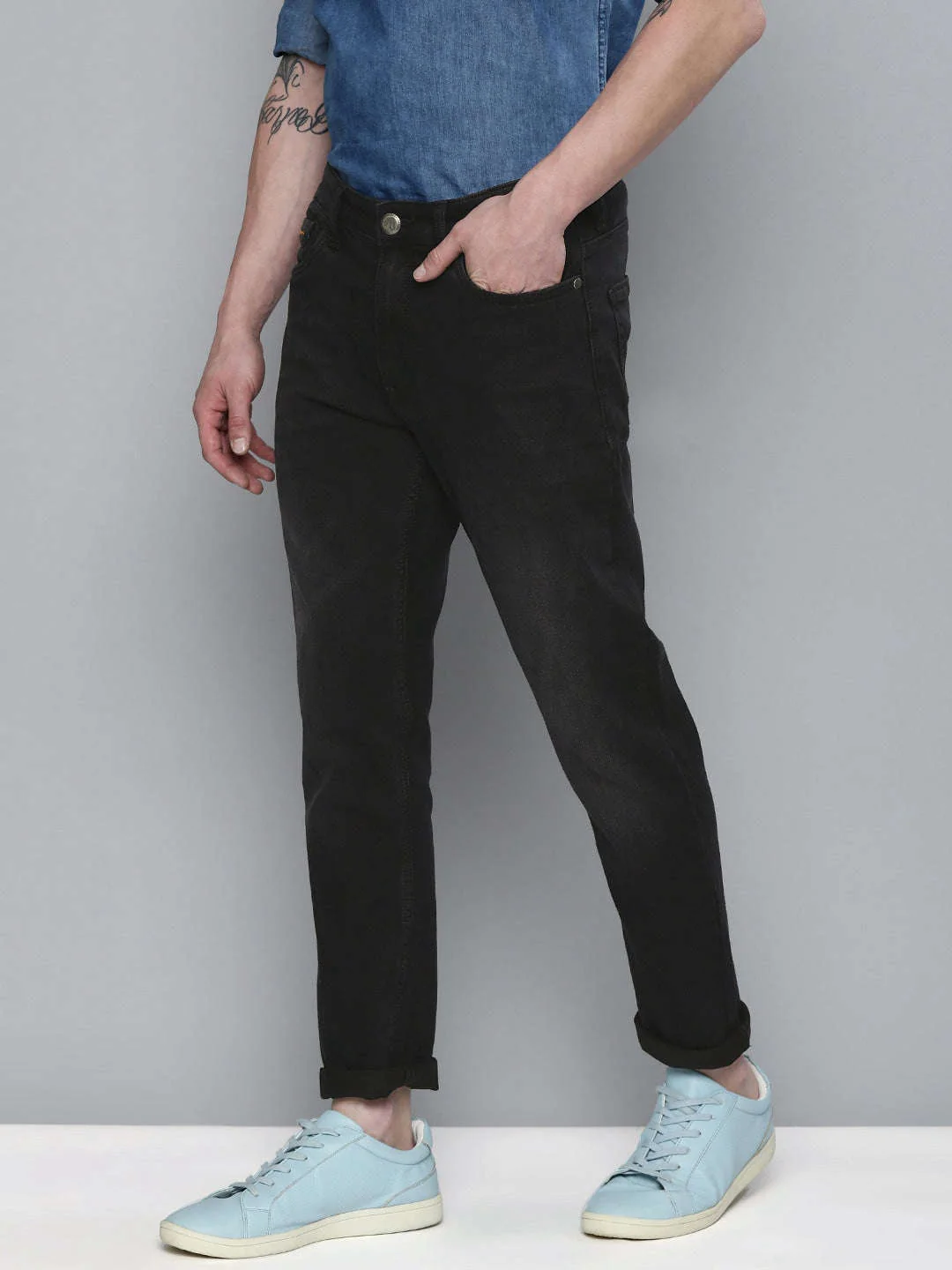 Men's Black Slim Fit Solid Mid-Rise Jeans - Image 2