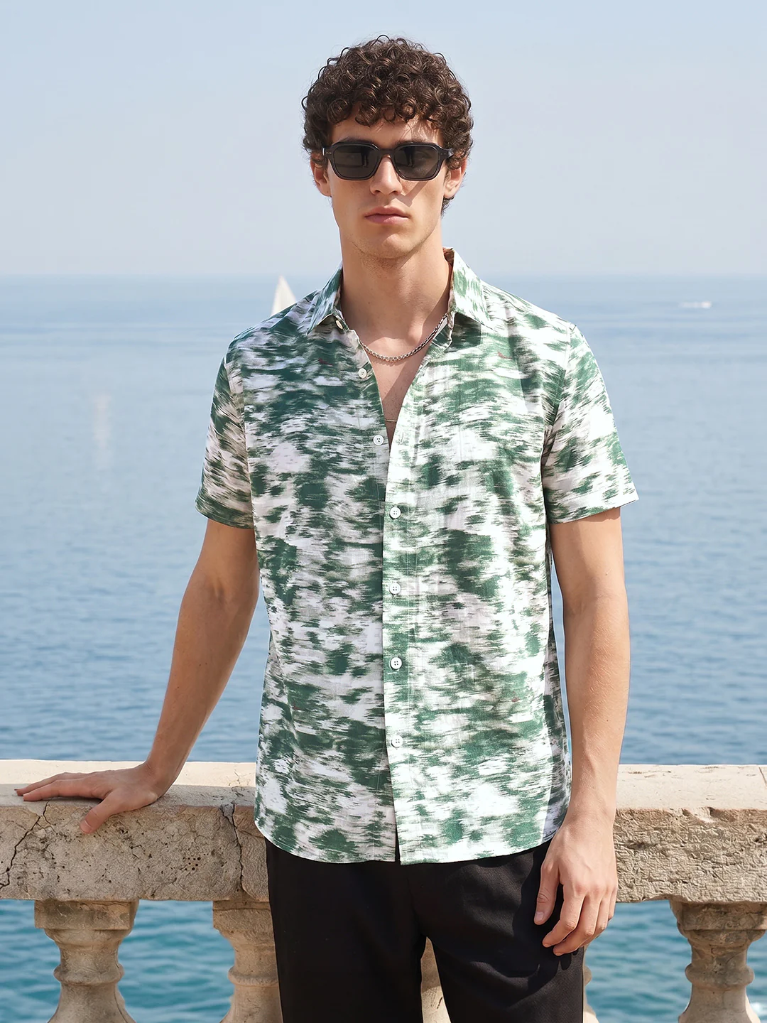 Men's Green Regular Fit Printed Street Wear Shirt