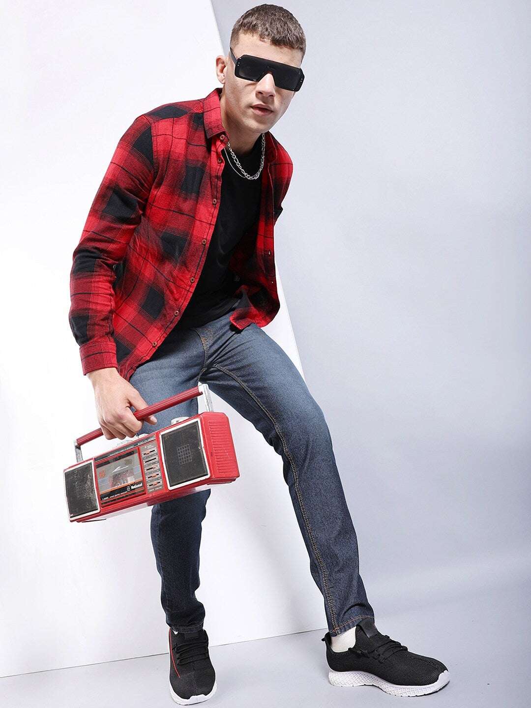 Men's Navy Slim Fit Solid Casual Jeans - Image 5