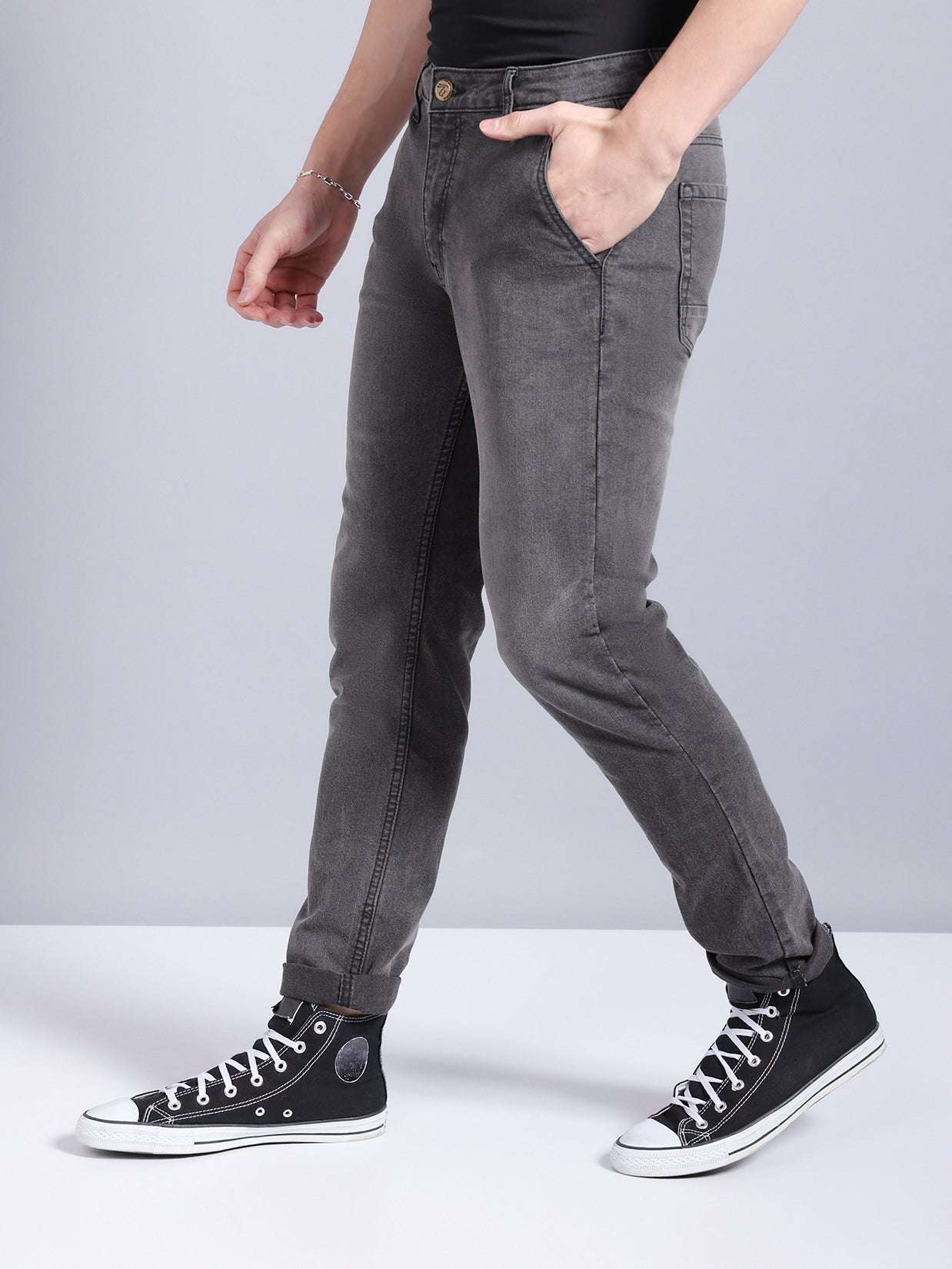Men's Black Slim Fit Solid Casual Jeans - Image 4