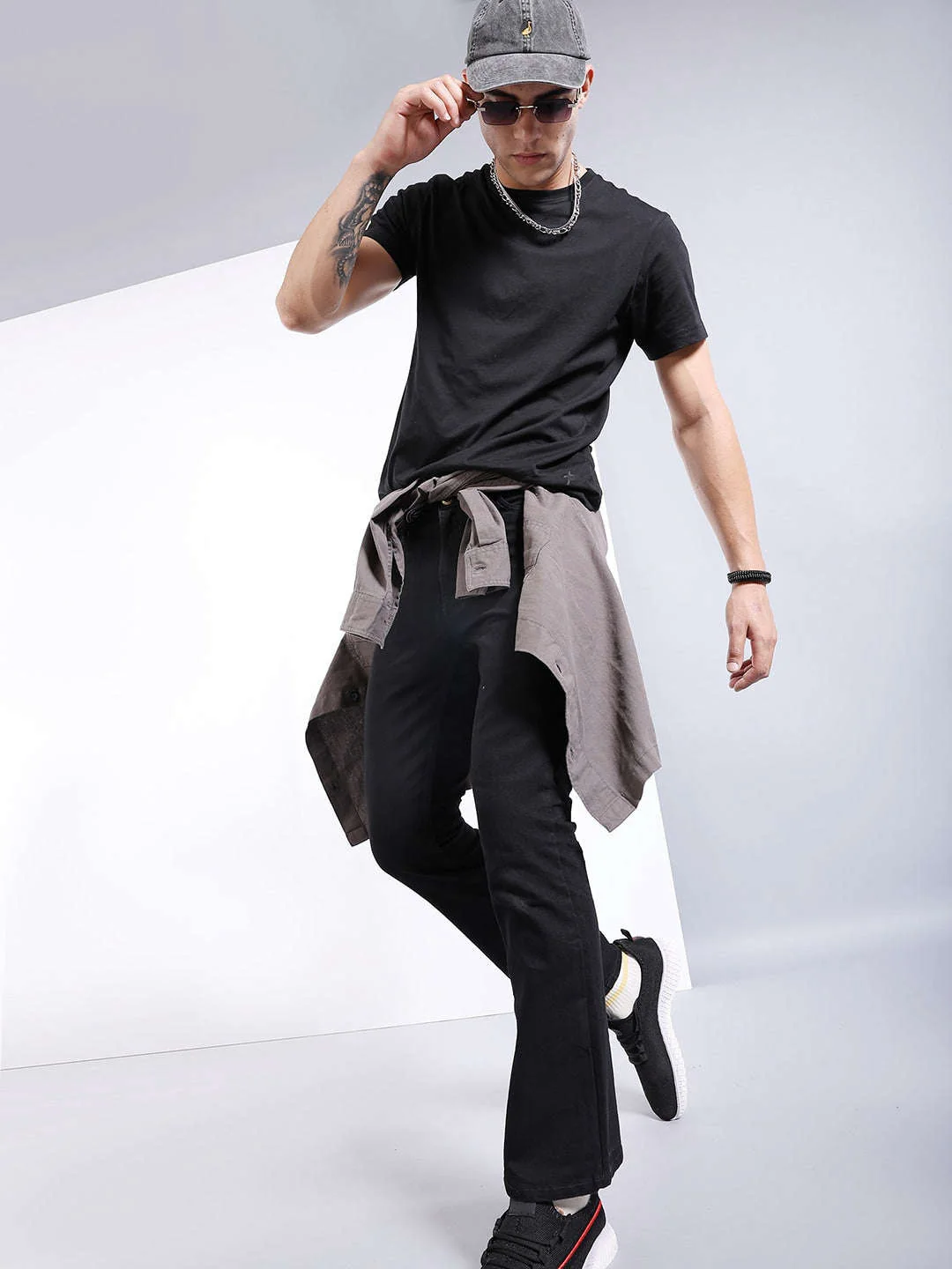 Men's Black Bootcut Fit Solid Casual Jeans - Image 2