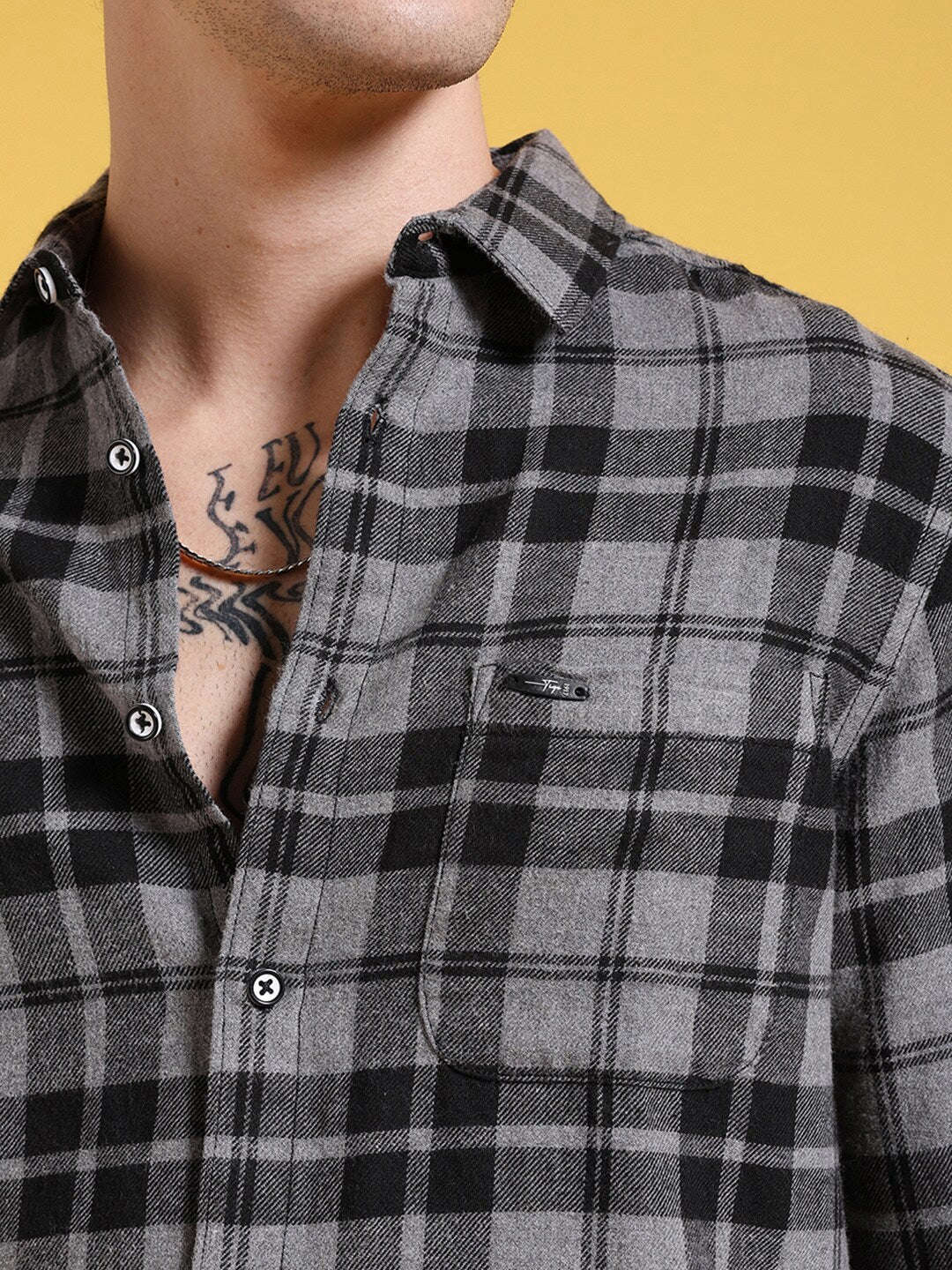 Men's Grey Slim Fit Checkered Casual Shirt - Image 3