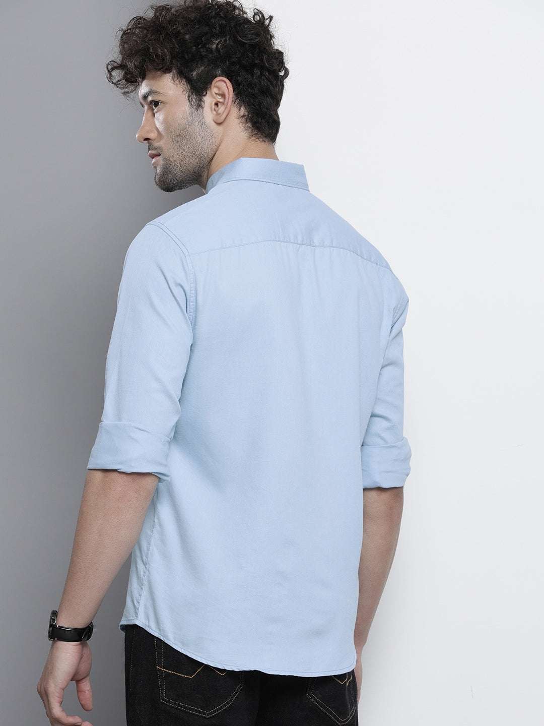 Men's Blue Slim Fit Solid Casual Shirt - Image 5