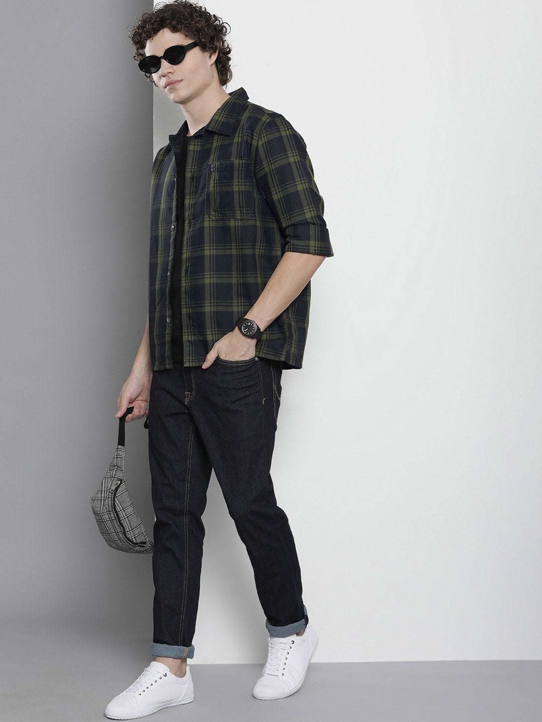 Men's Black Regular Fit Checkered Casual Shirt - Image 7