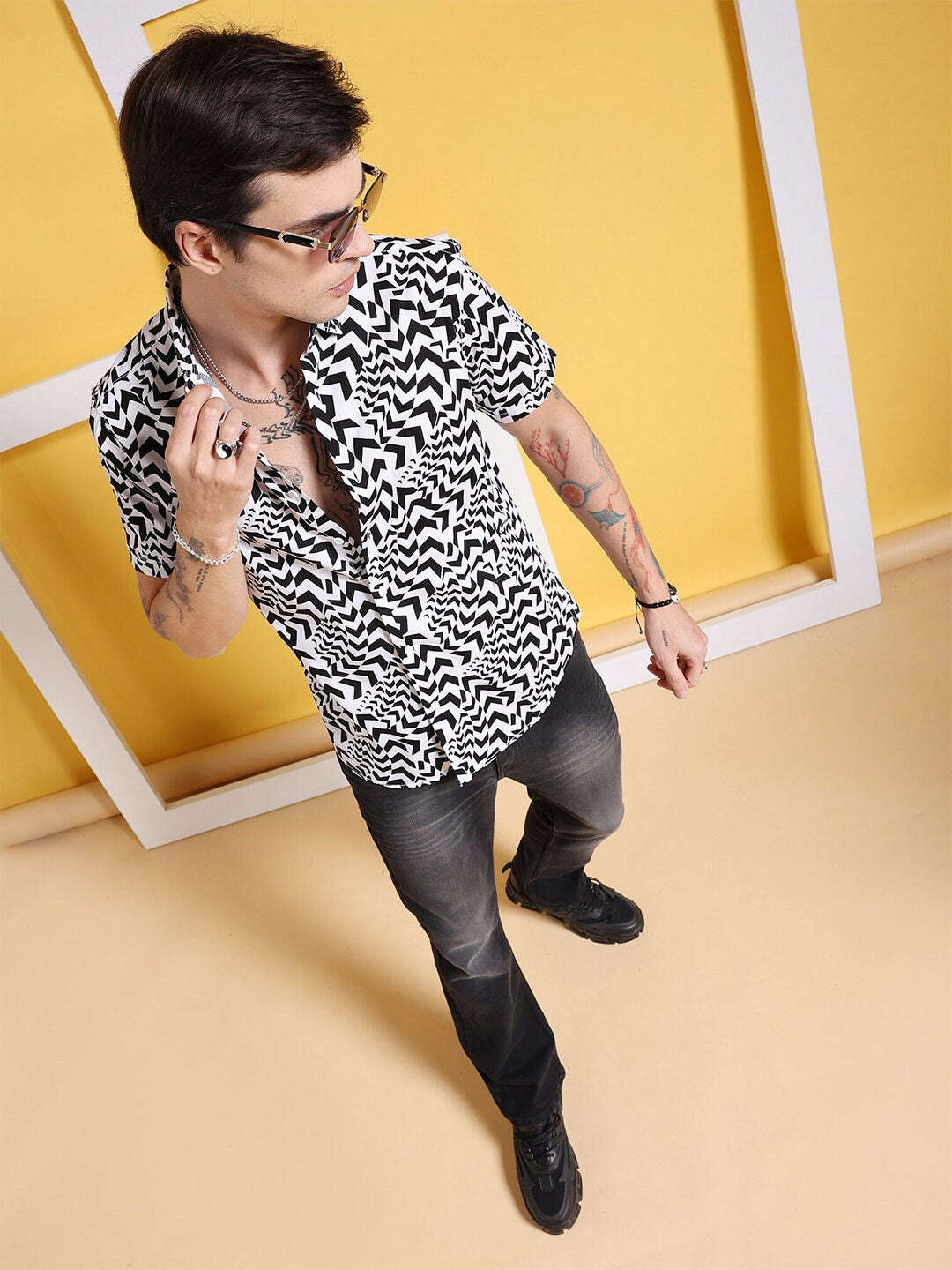 Men's Black Slim Fit Printed Casual Shirt - Image 5