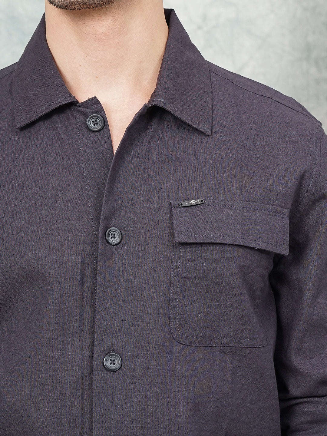 Men's Grey Slim Fit Solid Street Wear Shirt - Image 4