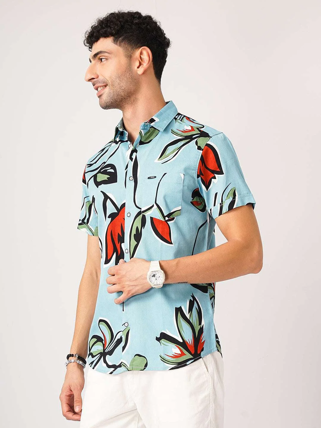 Men's Blue Slim Fit Printed Resort Wear Shirt - Image 4
