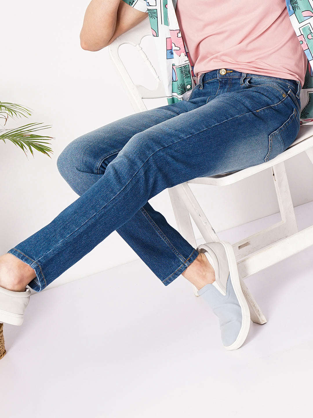 Men's Blue Slim Fit Solid Low-Rise Stretchable Jeans - Image 7