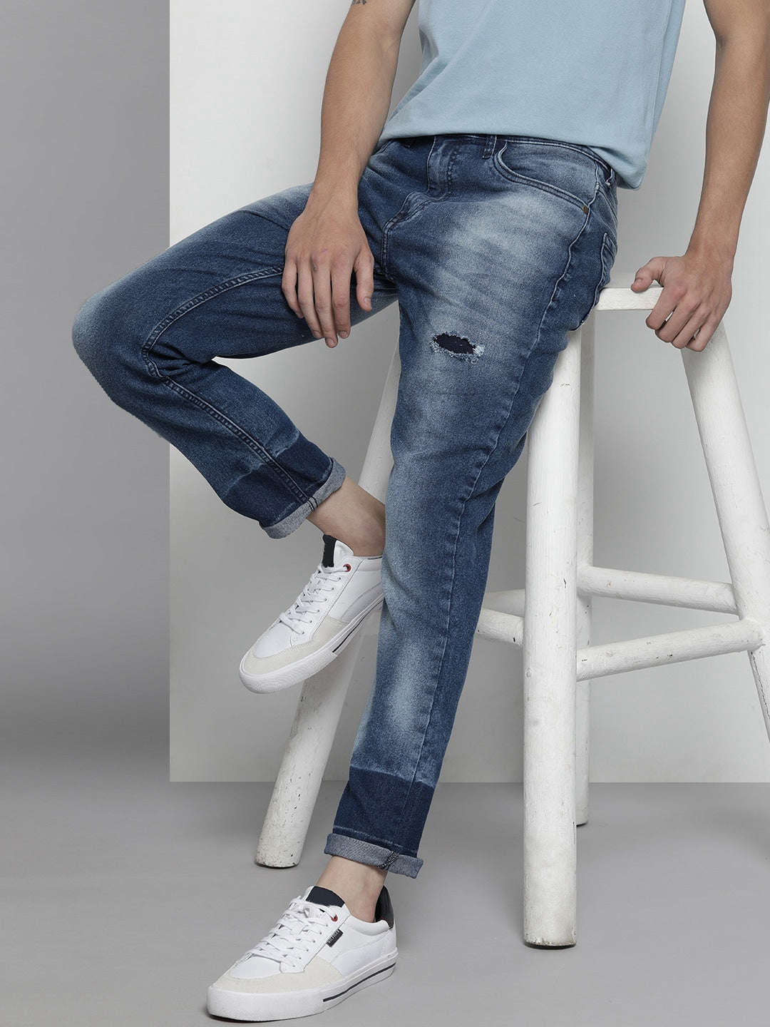 Men's Blue Slim Fit Solid Casual Jeans