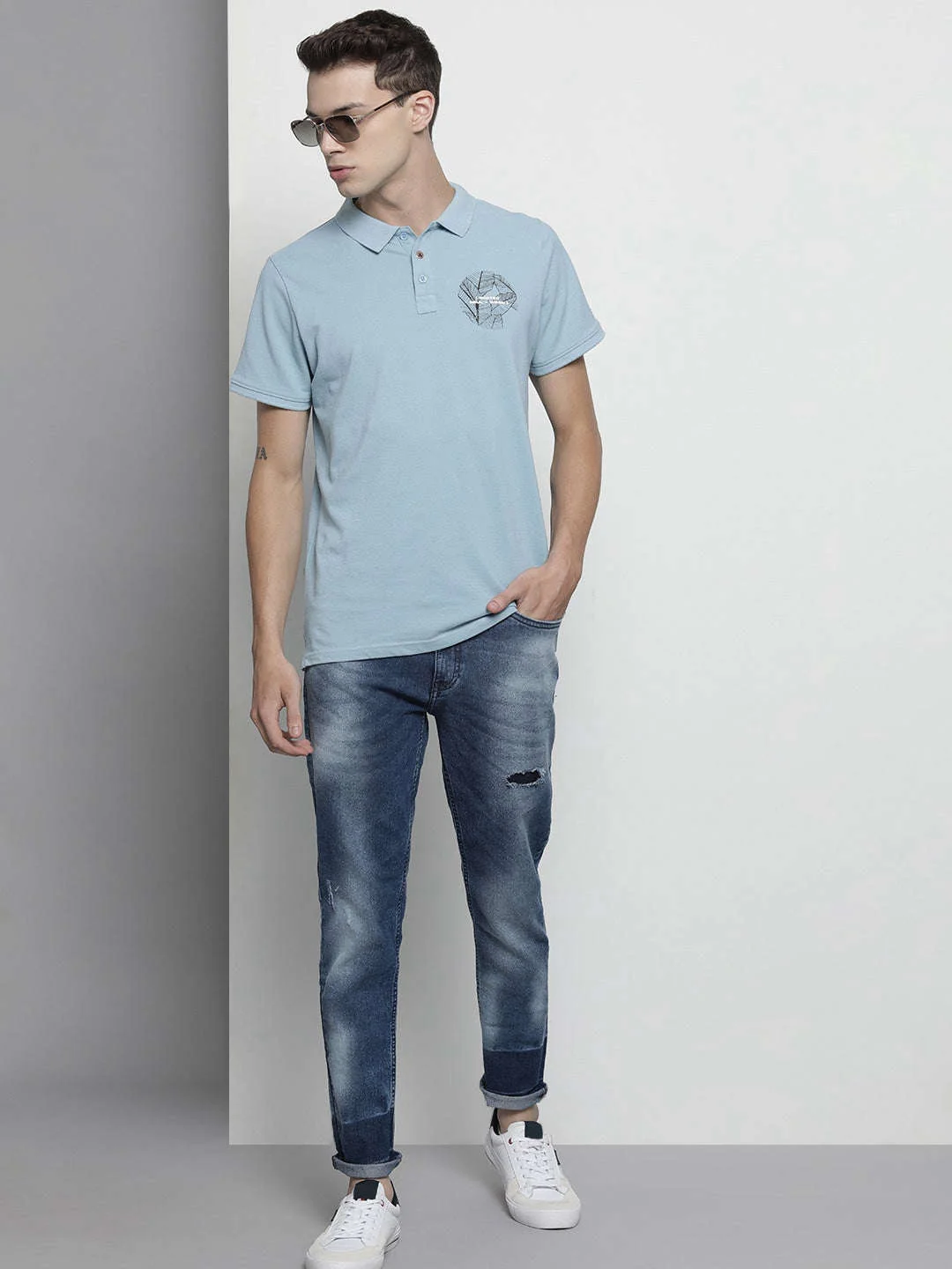 Men's Blue Slim Fit Solid Casual Jeans - Image 5