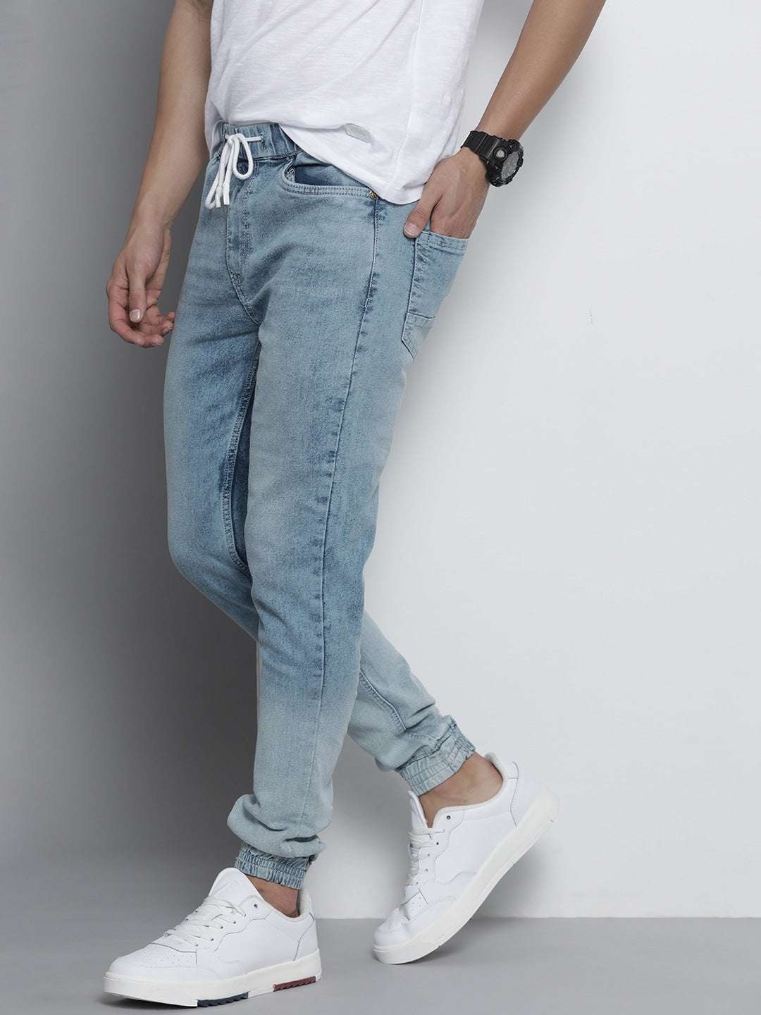 Men's Blue Slim Fit Overdyed Mid-Rise Stretchable Denim Joggers - Image 2
