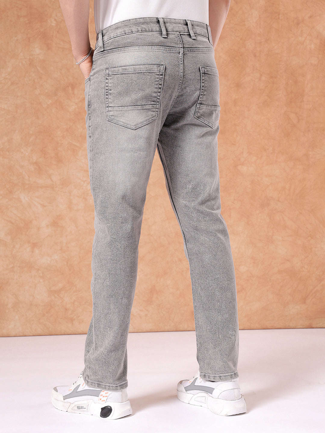 Men's Grey Slim Fit Solid Mid-Rise Stretchable Jeans - Image 3