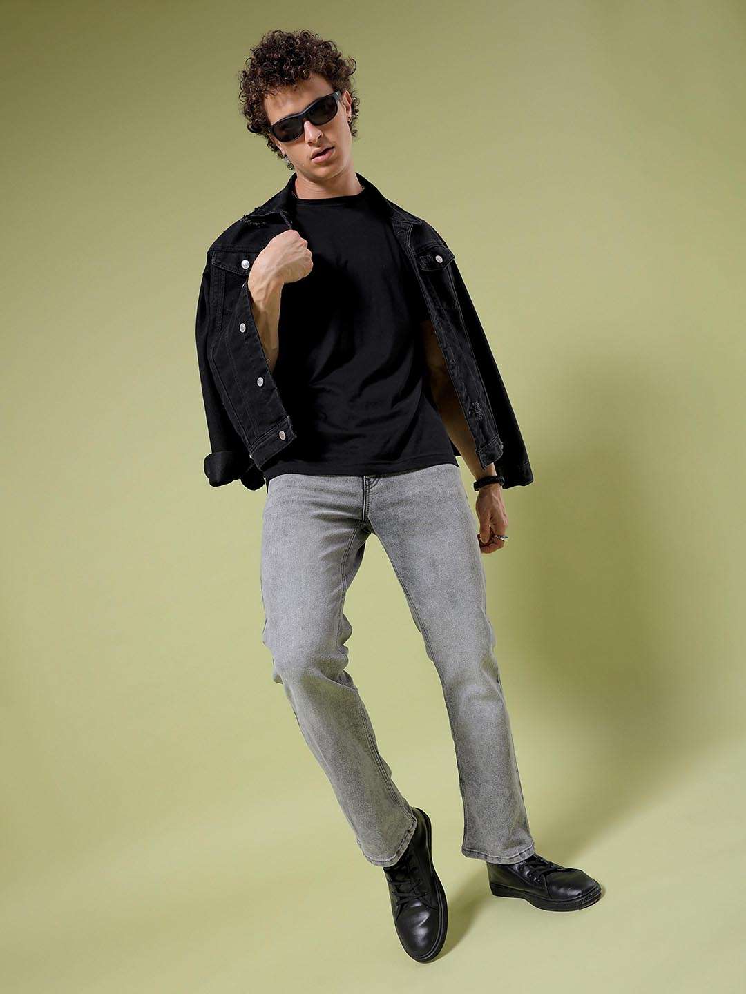 Men's Grey Bootcut Solid Mid-Rise Stretchable Jeans - Image 2