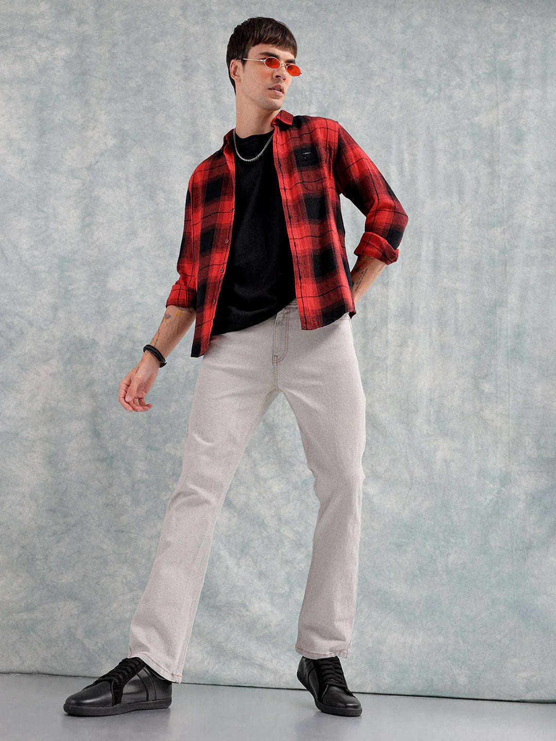 Men's Grey Bootcut Solid Mid-Rise Stretchable Jeans - Image 2