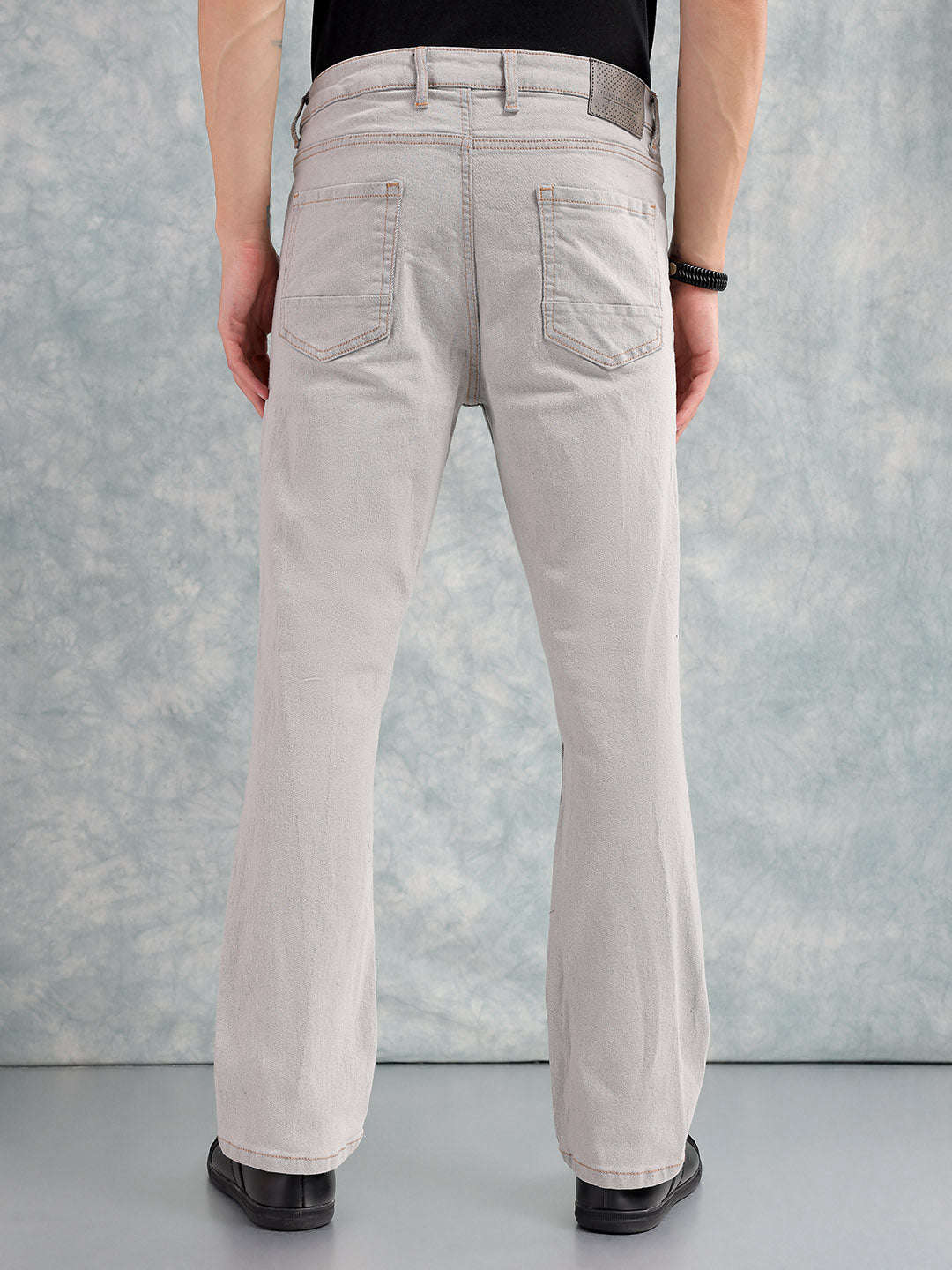 Men's Grey Bootcut Solid Mid-Rise Stretchable Jeans - Image 3