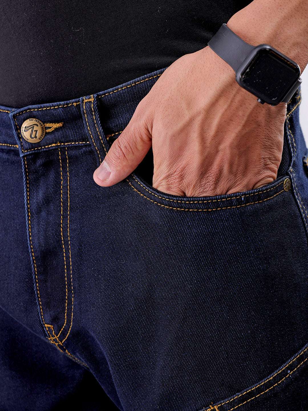 Men's Dark Blue Relaxed Fit Solid Utility Jeans - Image 6