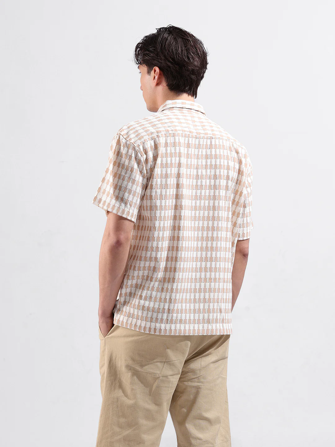 Men's Beige Relaxed Fit Solid Resort Wear Shirt - Image 5