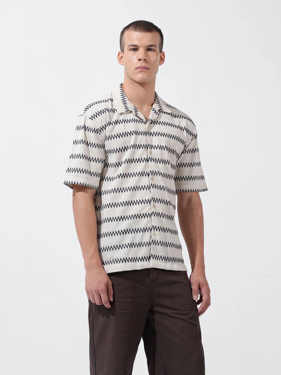 Men's Beige Relaxed Fit Textured Textured Shirt - Image 3