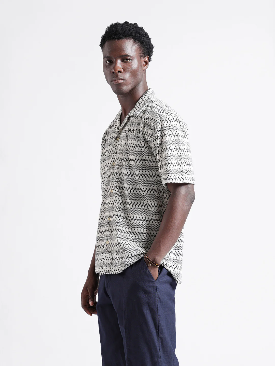 Men's Beige Relaxed Fit Textured Textured Shirt - Image 3