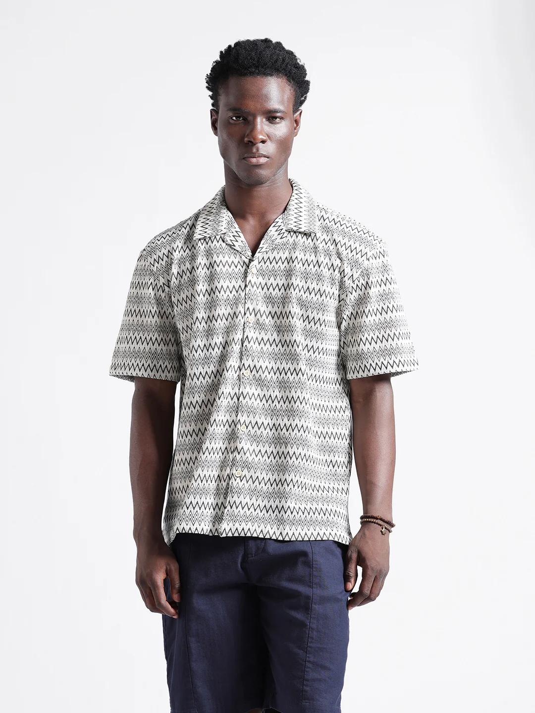 Men's Beige Relaxed Fit Textured Textured Shirt - Image 7