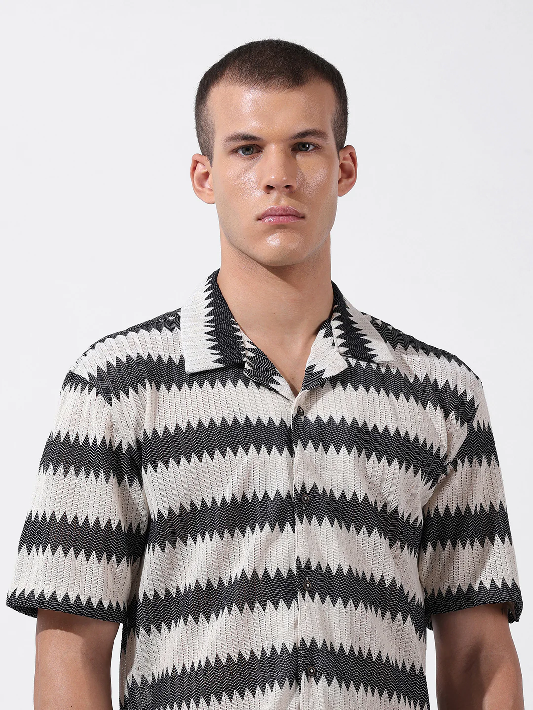Men's Beige Relaxed Fit Textured Textured Shirt - Image 6