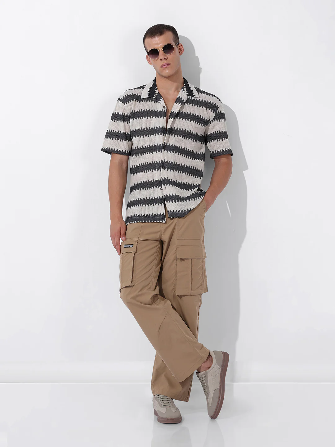 Men's Beige Relaxed Fit Textured Textured Shirt - Image 8