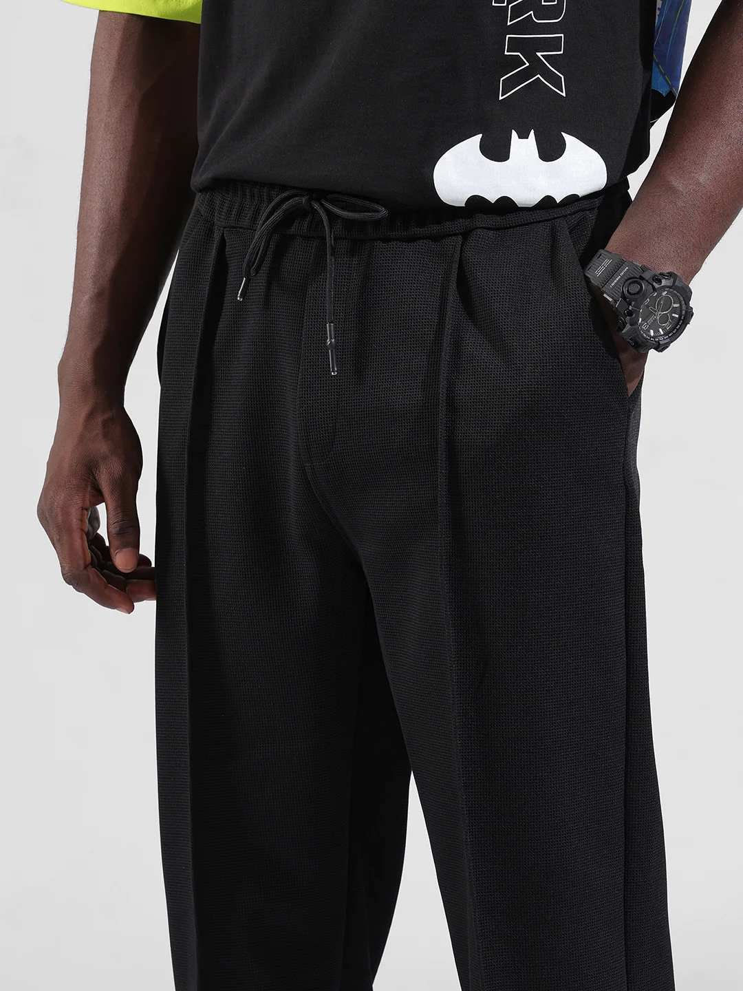 Men's Black Loose Fit Textured Athletic  Jogger - Image 4