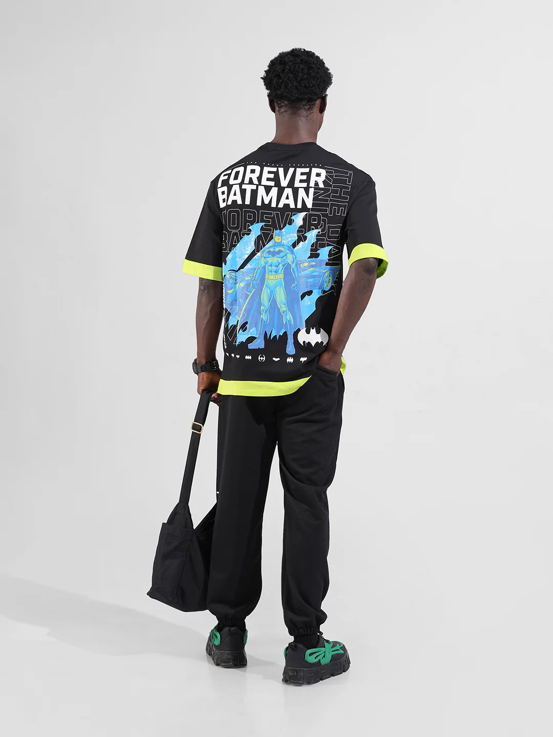 Men's Black Oversized Fit Character Batman Printed Crew Neck T-Shirt - Image 2