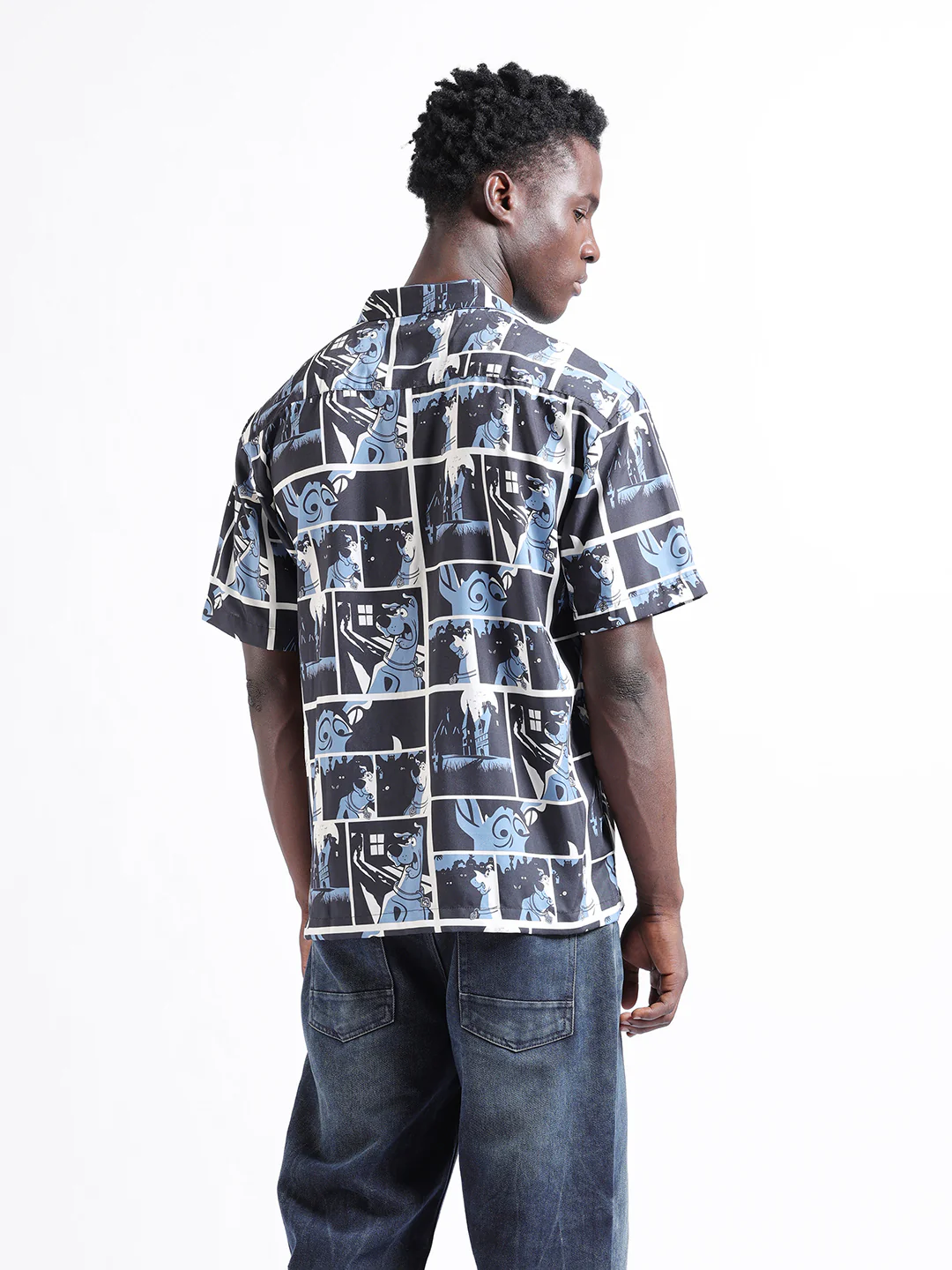 Men's Black Relaxed Fit Character Scooby-Doo Printed Shirt - Image 4