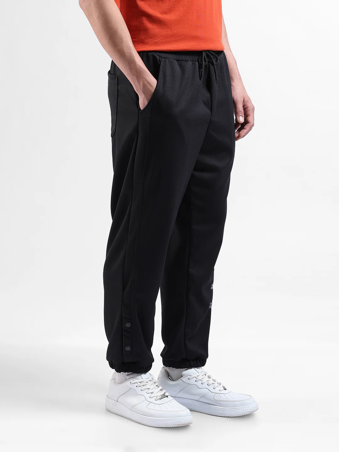 Men's Black Relaxed Fit Embroided Street Wear Jogger - Image 3