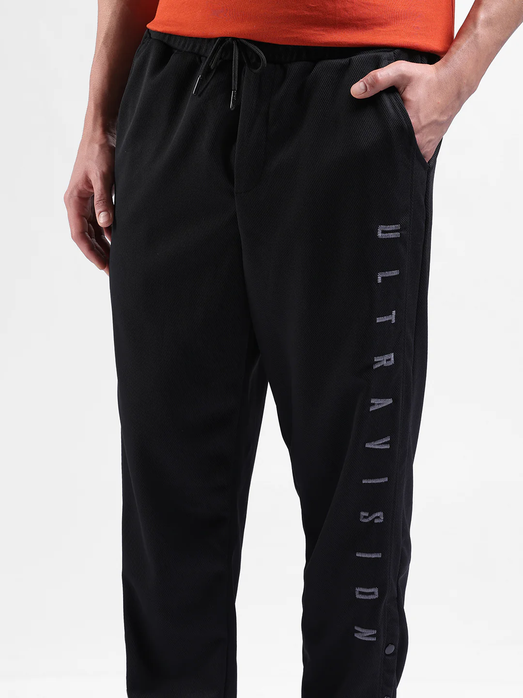 Men's Black Relaxed Fit Embroided Street Wear Jogger - Image 4