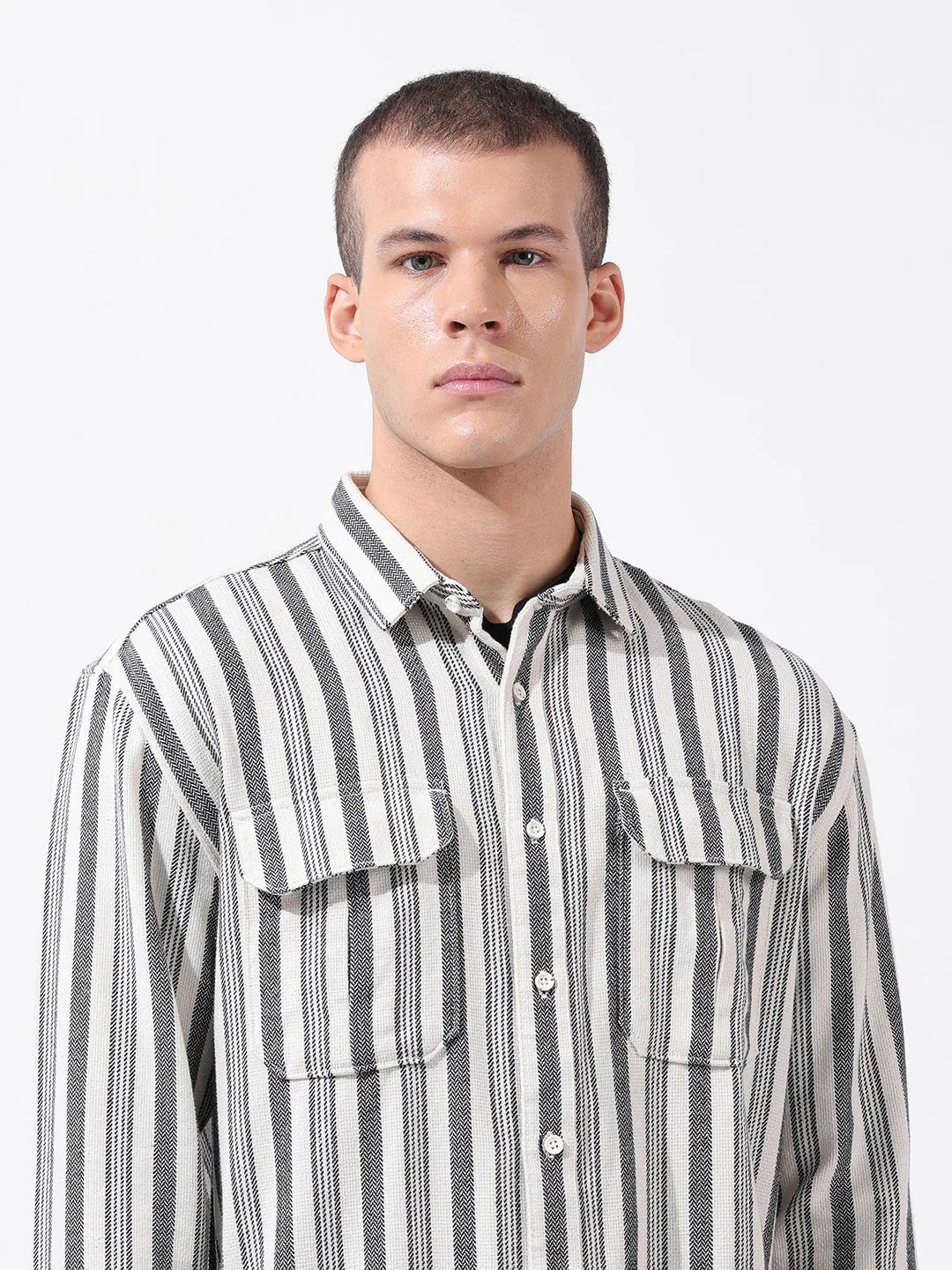 Men's Black Relaxed Fit Striped Casual Shirt - Image 5
