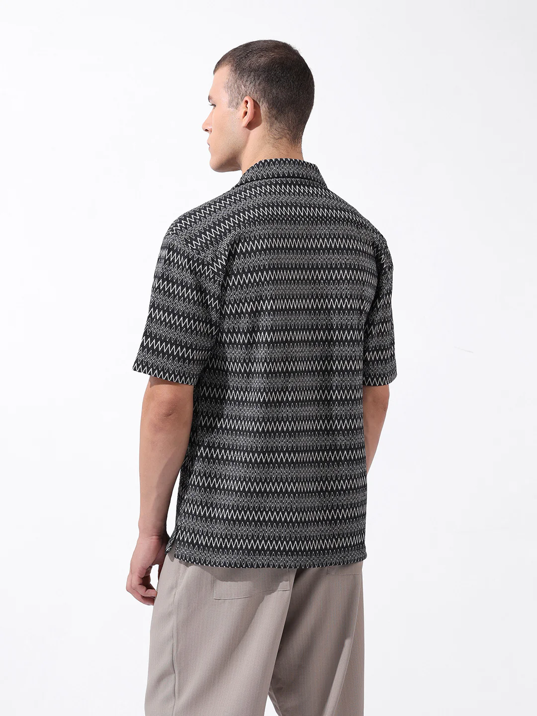 Men's Black Relaxed Fit Textured Textured Shirt - Image 4
