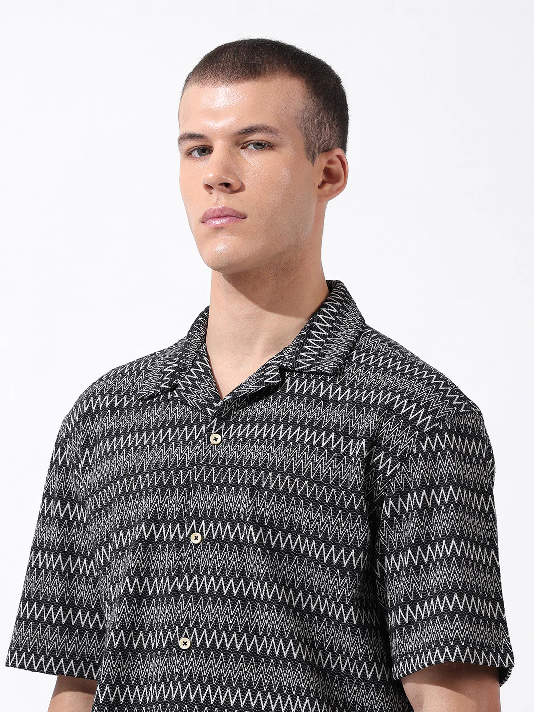 Men's Black Relaxed Fit Textured Textured Shirt - Image 5