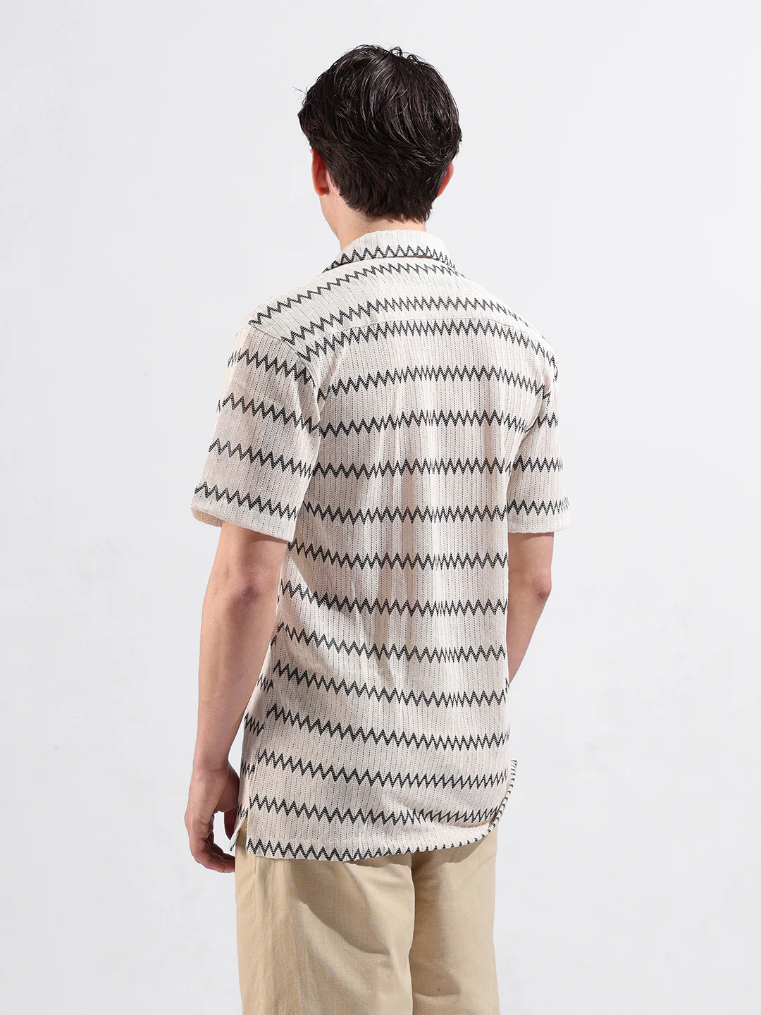 Men's Black Relaxed Fit Textured Textured Shirt - Image 4