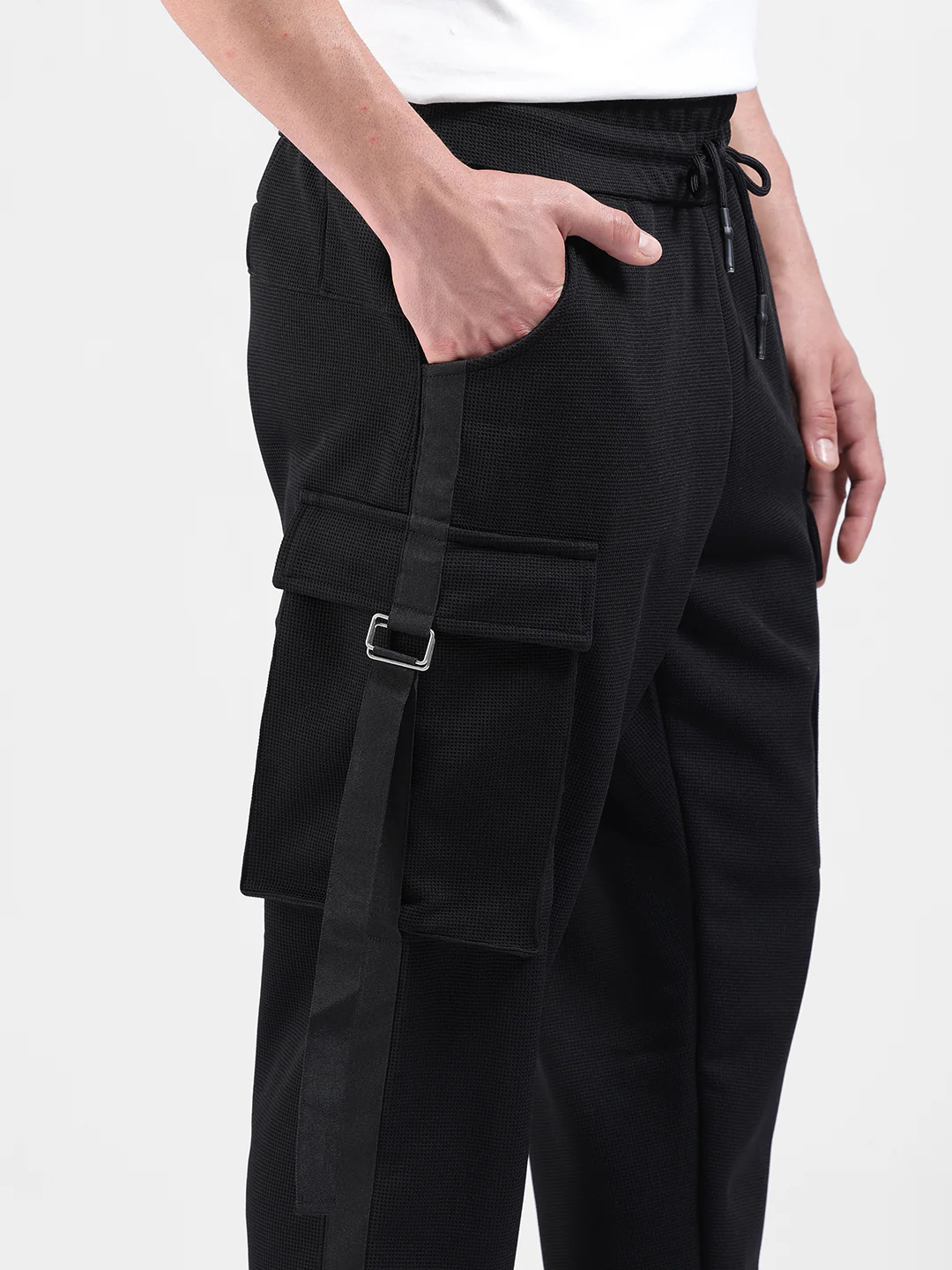 Men's Black Relaxed Fit Solid Utility Cargo - Image 5