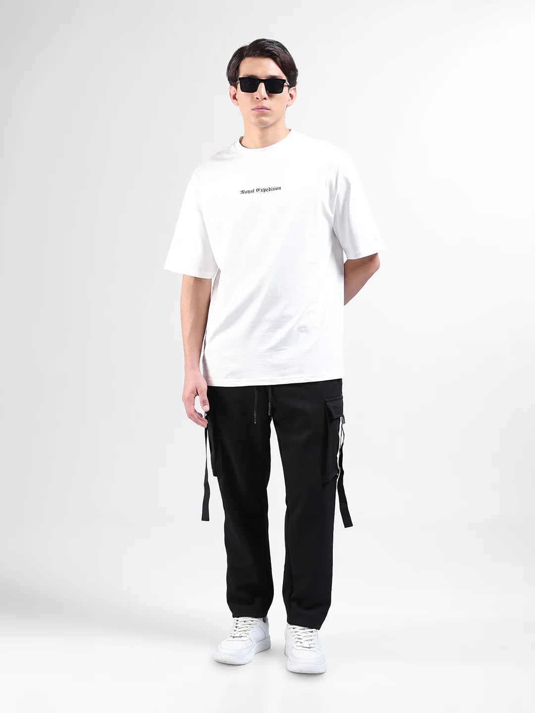 Men's Black Relaxed Fit Solid Utility Cargo - Image 7