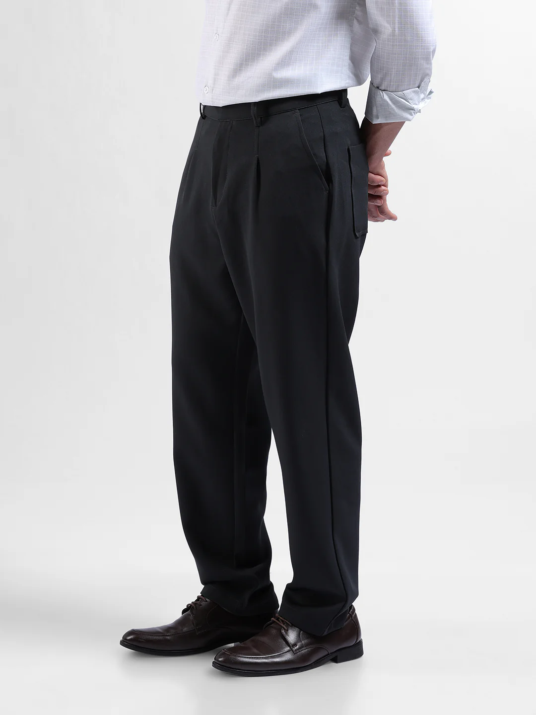 Men's Black Sand Loose Fit Solid Casual Trouser - Image 5