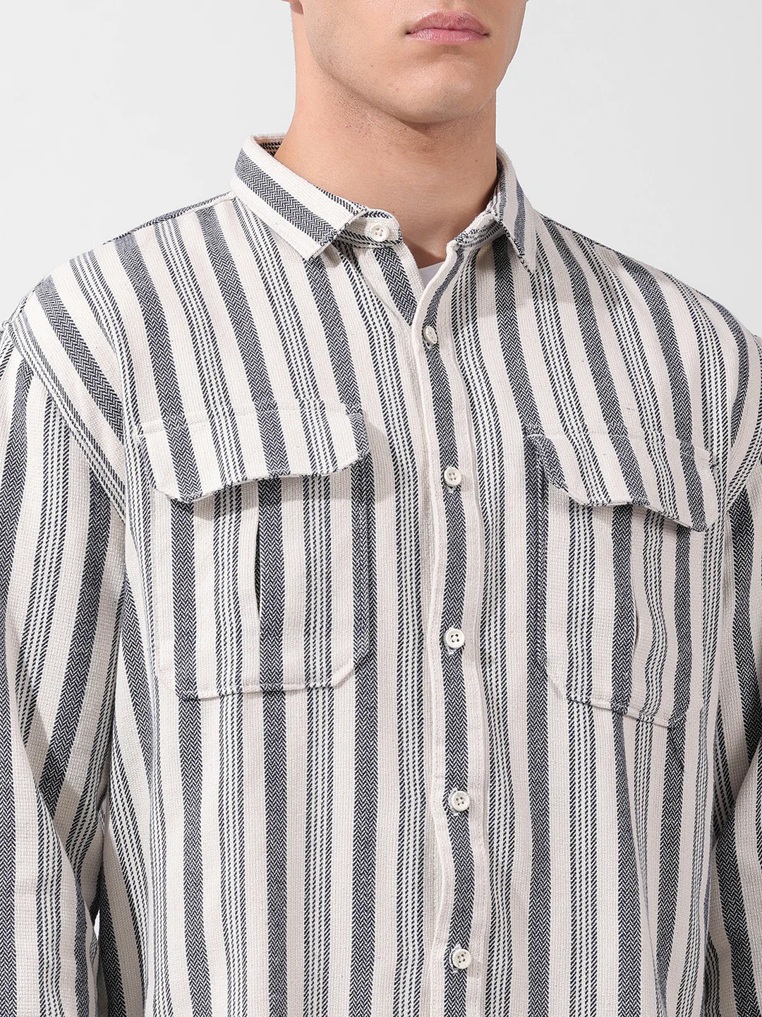 Men's Grey Relaxed Fit Striped Casual Shirt - Image 6