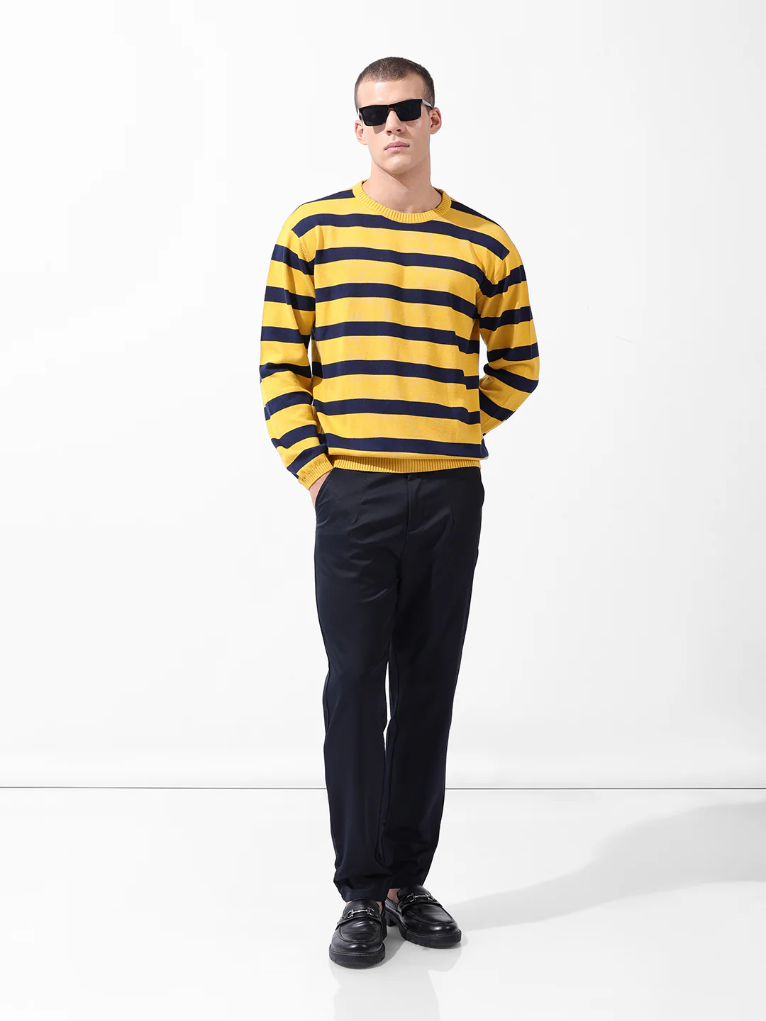 Men's Navy Blue Relaxed Fit Solid Casual Trouser - Image 6