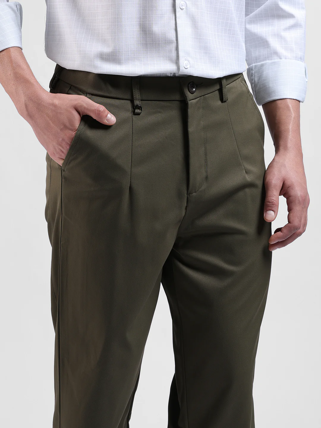 Men's Olive Relaxed Fit Solid Casual Trouser - Image 7