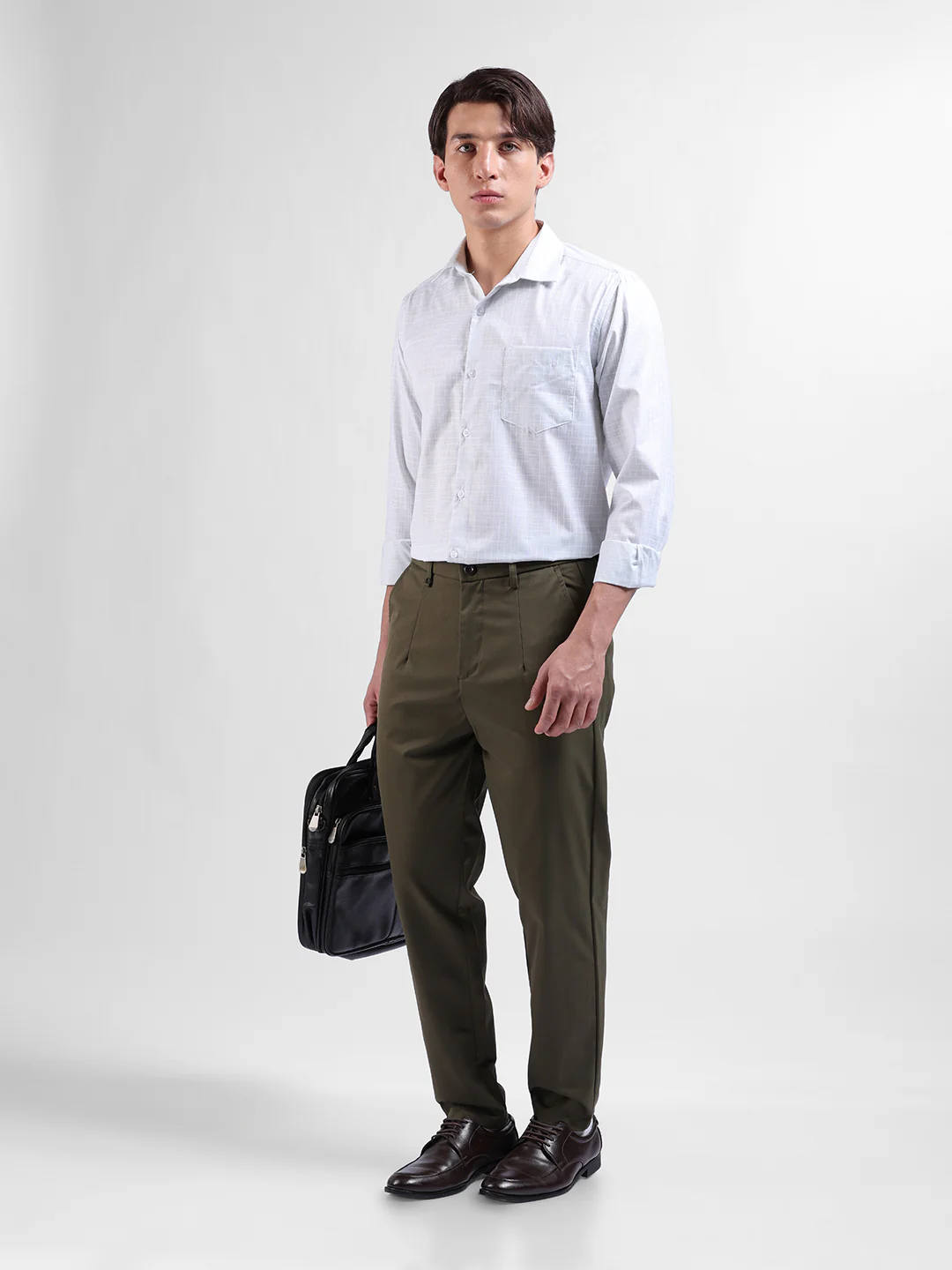 Men's Olive Relaxed Fit Solid Casual Trouser - Image 8
